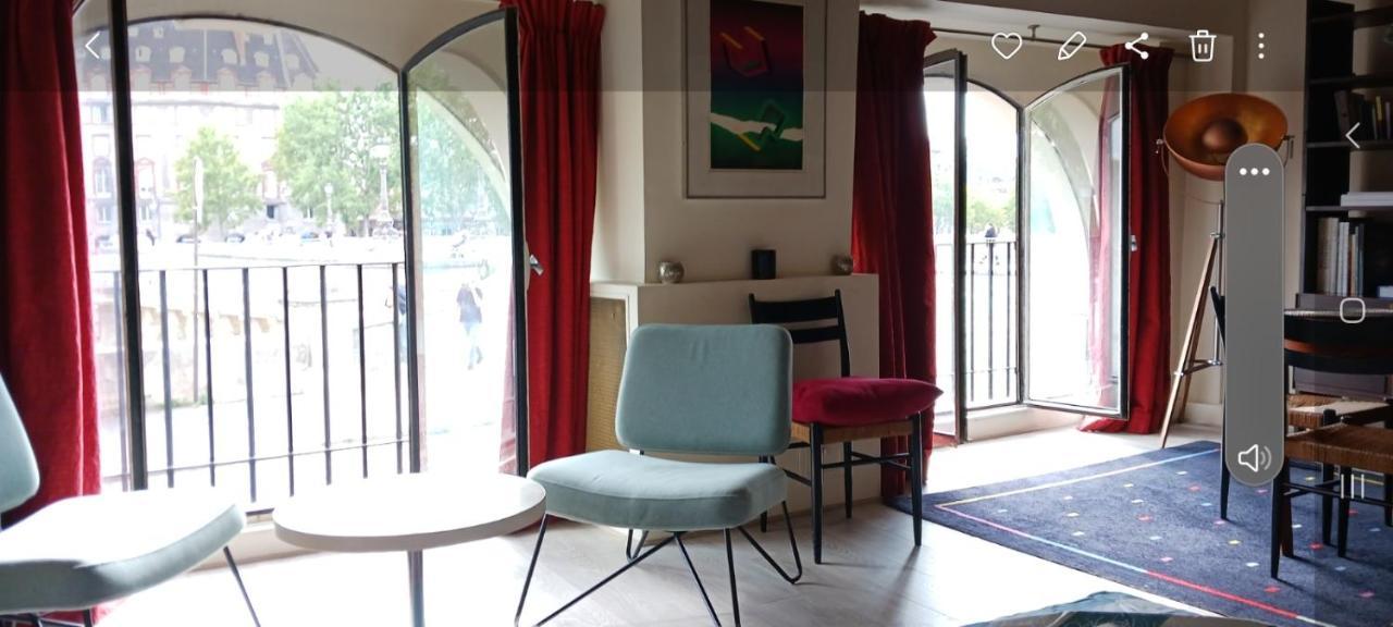 Emily In Apartment *