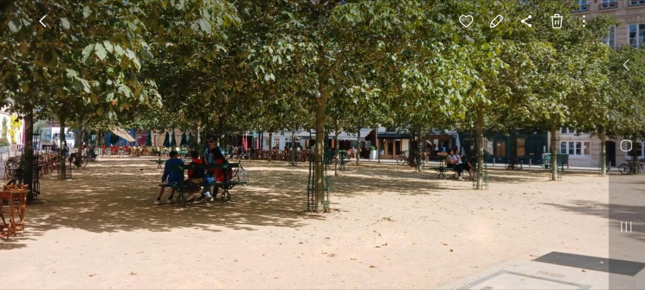 Apartment Emily In Paris